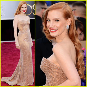 jessica-chastain-oscars-2013-red-carpet-new